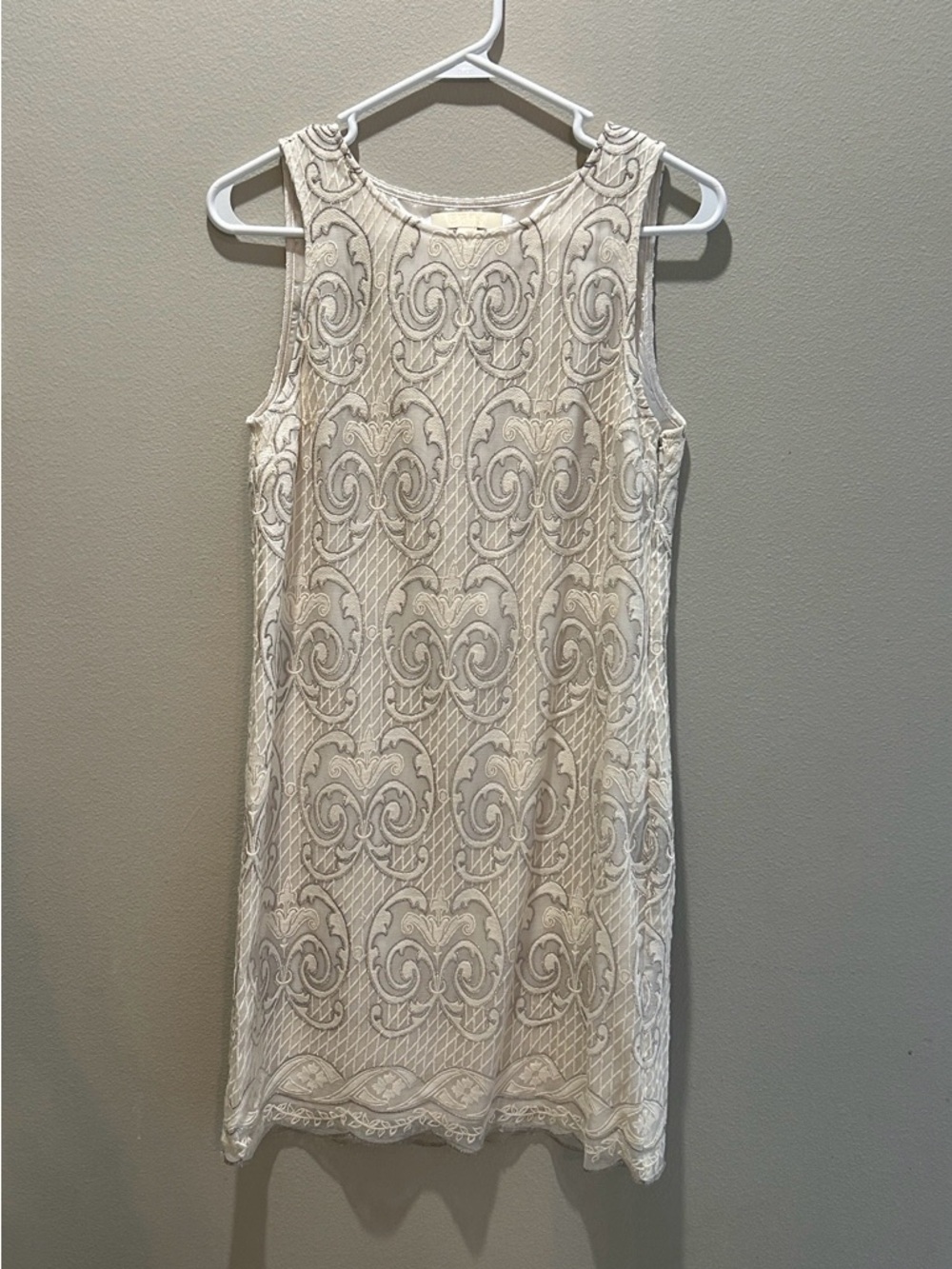 Sleeveless Lace Shift Dress in Ivory